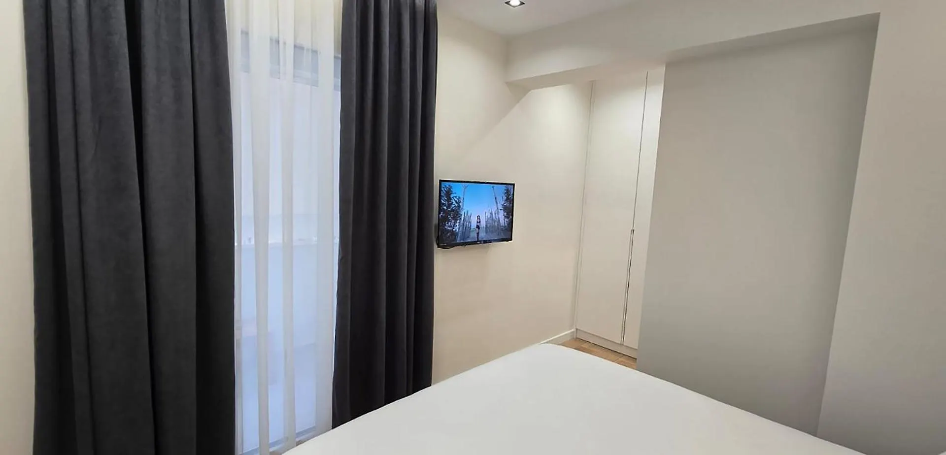 Arkle 2 Apartments Tirana 0*,  Albania